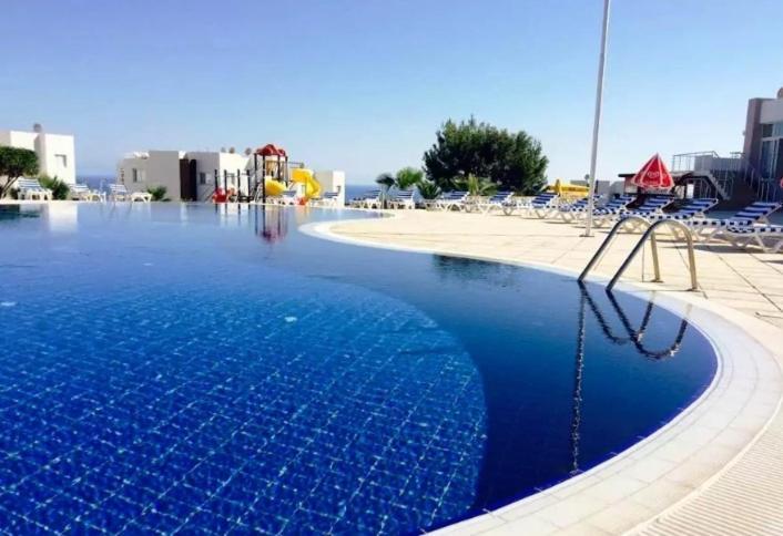 The Seaterra Reserve Penthouse With Mountains&Seaviews And Rooftop Terrace Akanthou Eksteriør bilde